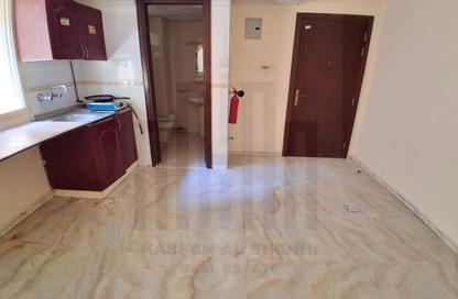 Apartment - Studio - 1 for rent in Fire Station Road - Muwaileh - Sharjah