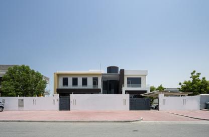 Villa - 6 Bedrooms - 5 Bathrooms for sale in Umm Al Sheif Villas - Umm Al Sheif - Dubai
