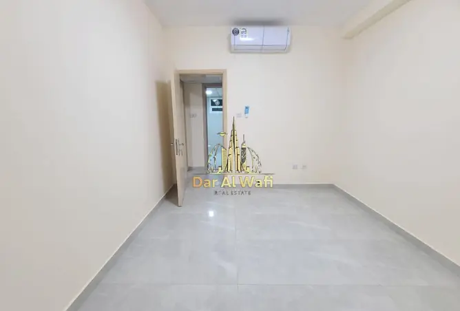 73112973 - Property Image 2