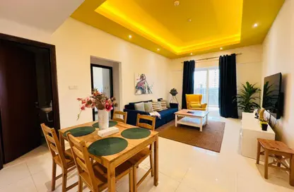 شقة - 2 غرف نوم - 3 حمامات للايجار في برج هيرا - مدينة دبي الرياضية - دبي