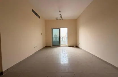 Apartment - 2 Bedrooms - 2 Bathrooms for rent in Muwailih Building - Muwaileh - Sharjah