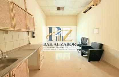 Apartment - Studio - 1 for rent in Fire Station Road - Muwaileh - Sharjah Apartment - Studio - 1 for rent in Fire Station Road - Muwaileh - Sharjah