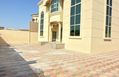 Villa - 5 - 7 for rent in Al Raqaib 1 - Al Raqaib - Ajman