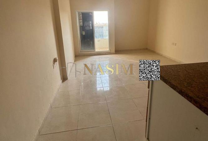 73122990 - Property Main Image