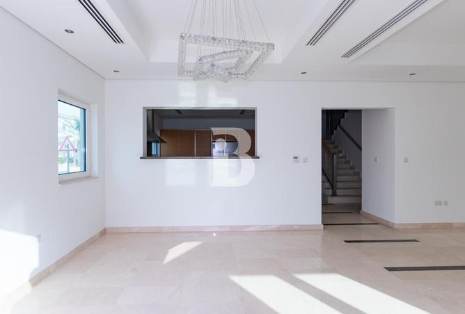 94018566 - Property Main Image