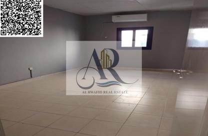Labor Camp - Studio - 7+ Bathrooms for rent in SG 10 Building - Industrial Area 10 - Sharjah Industrial Area - Sharjah