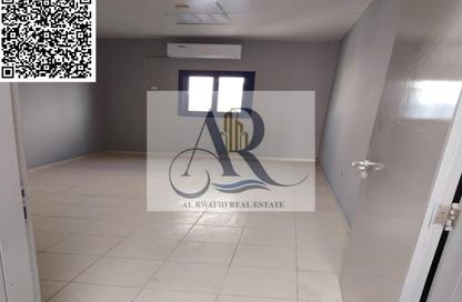 Labor Camp - Studio - 7+ Bathrooms for rent in SG 10 Building - Industrial Area 10 - Sharjah Industrial Area - Sharjah