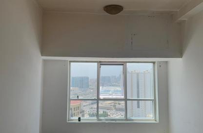 Apartment - Studio - 1 Bathroom for rent in Al Rashidiya Towers - Ajman Downtown - Ajman