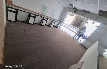 Shop - Studio - 1 Bathroom for rent in Abu shagara Building 2 - Budaniq - Al Qasimia - Sharjah
