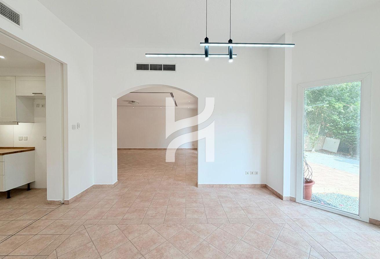 Excellent Condition|Vacant Now |Quiet Location photo 8
