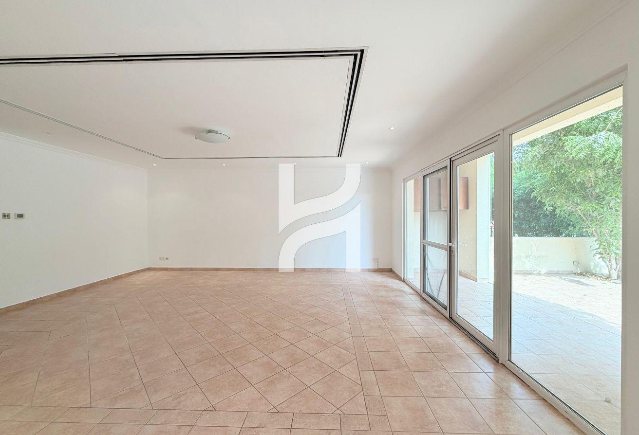 Excellent Condition|Vacant Now |Quiet Location photo 2