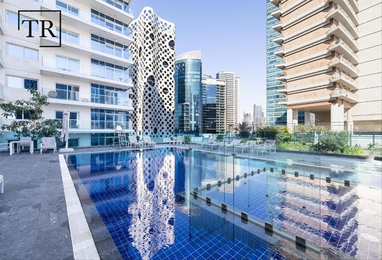 Spacious | Finishes | Relaxing Pool Views photo 14