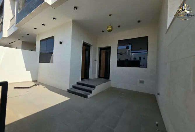 163236978 - Property Image 2
