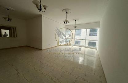 Apartment - 3 - 3 for rent in Al Majaz 2 - Al Majaz - Sharjah Apartment - 3 - 3 for rent in Al Majaz 2 - Al Majaz - Sharjah
