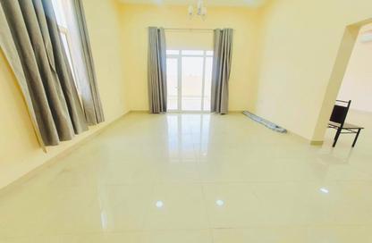 Villa - 5 - 7 for rent in Al Tai - Sharjah