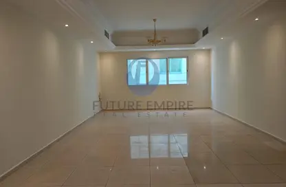 Apartment - 2 Bedrooms - 3 Bathrooms for rent in Al Menhali Building - Oud Metha - Bur Dubai - Dubai