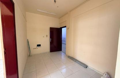 Apartment - 1 Bedroom - 1 Bathroom for rent in Al Butina 9 Building - Al Butina - Sharjah