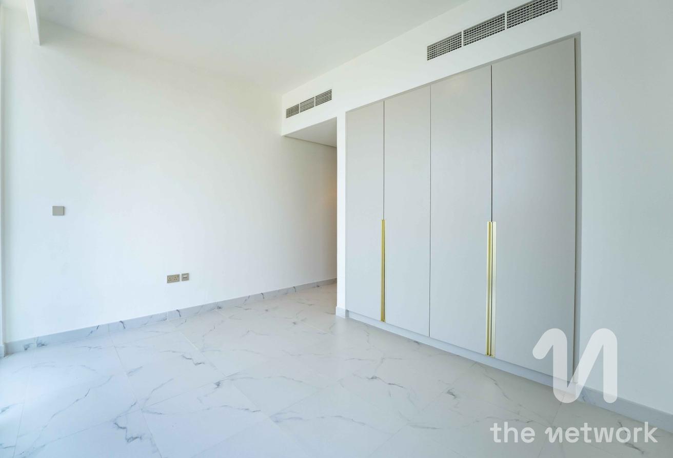 Central Perk View | Vacant | View Today photo 14