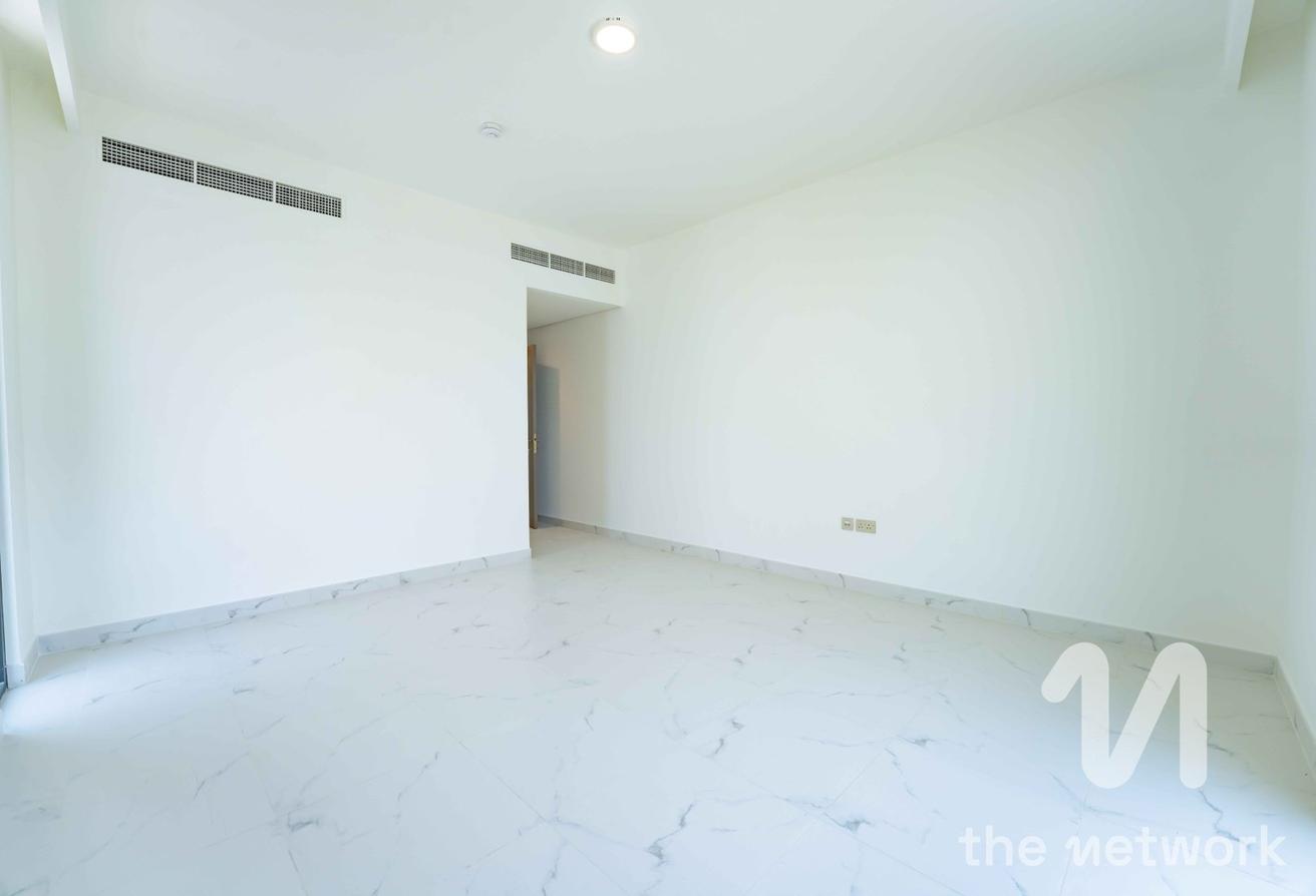 Central Perk View | Vacant | View Today photo 9