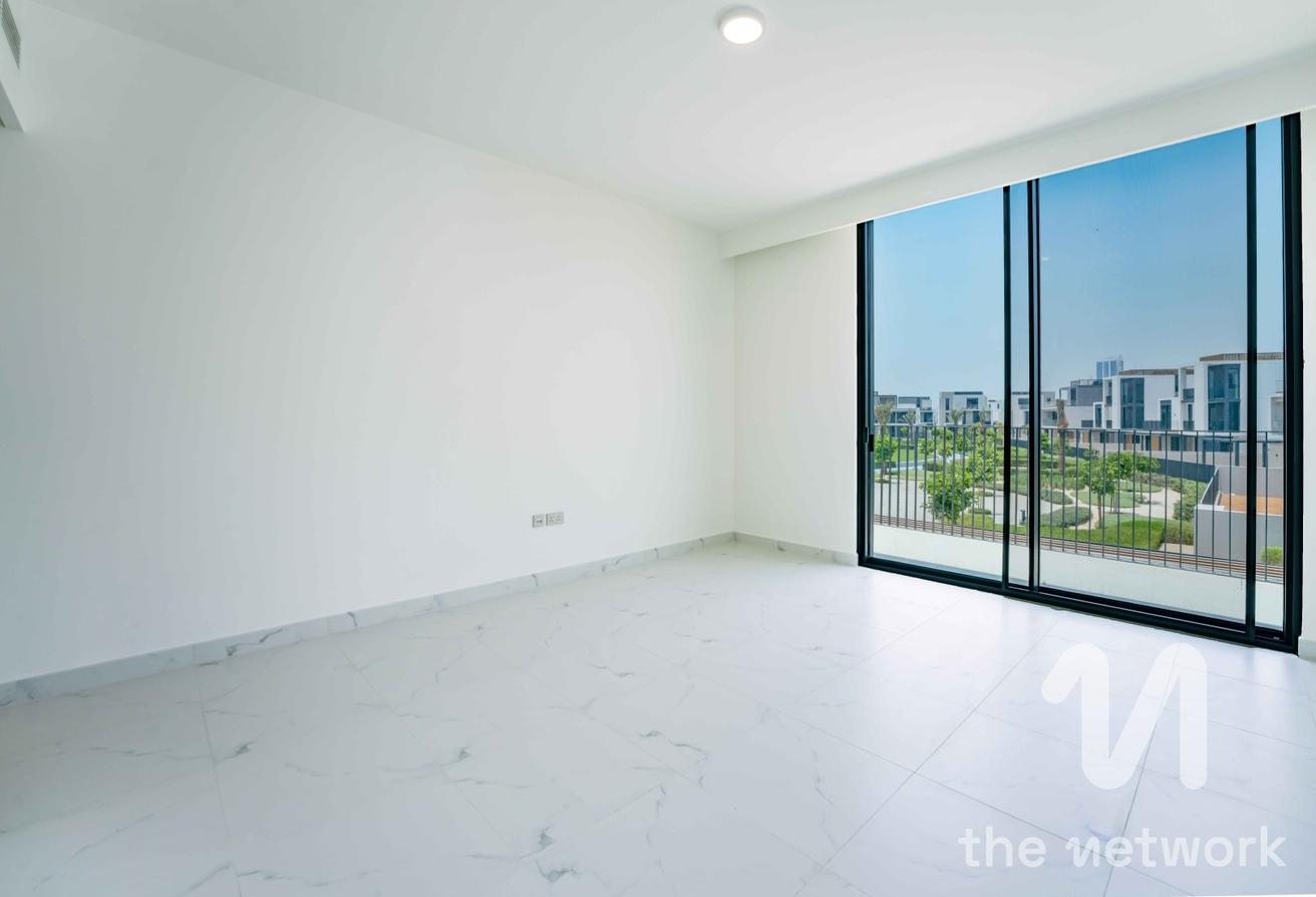 Central Perk View | Vacant | View Today photo 18