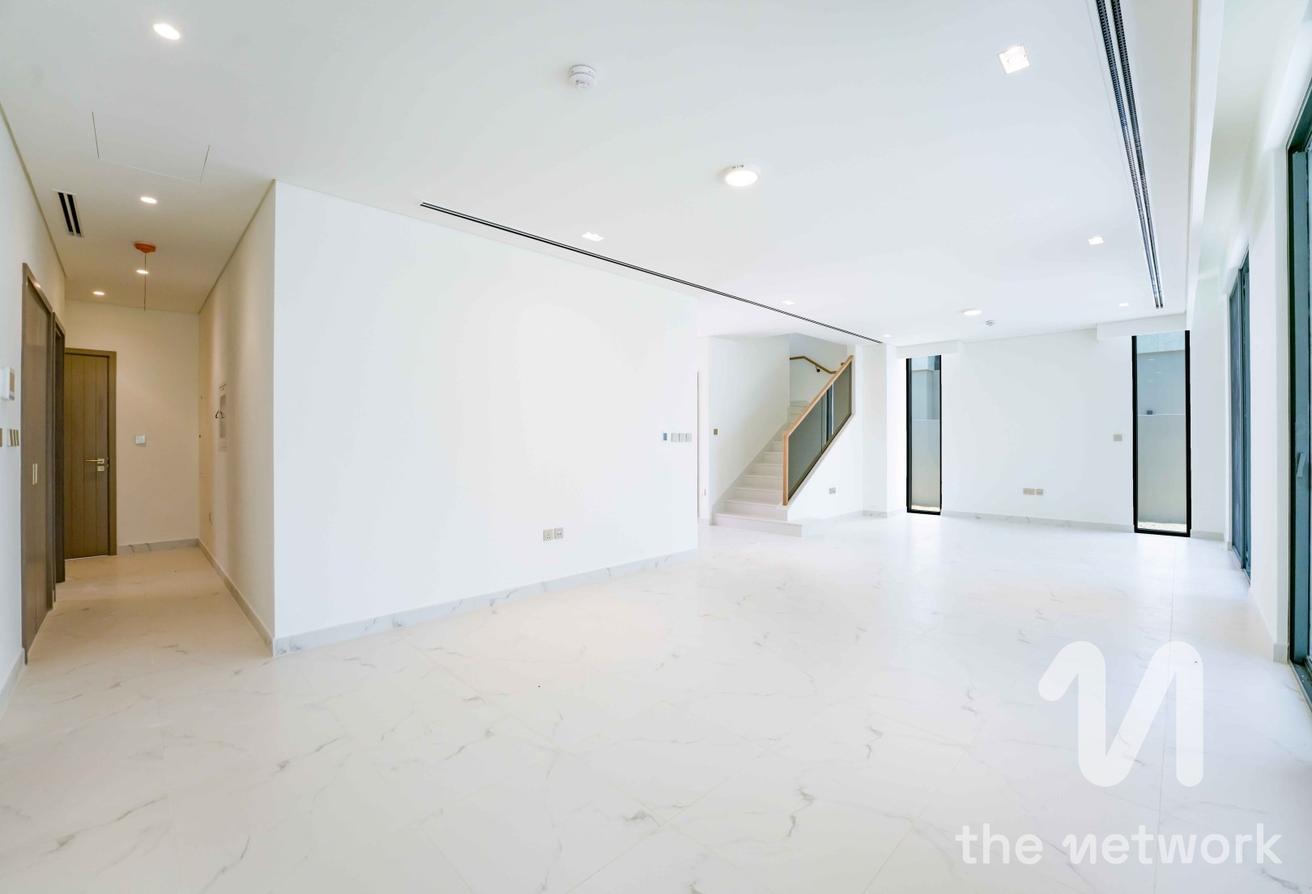 Central Perk View | Vacant | View Today photo 4