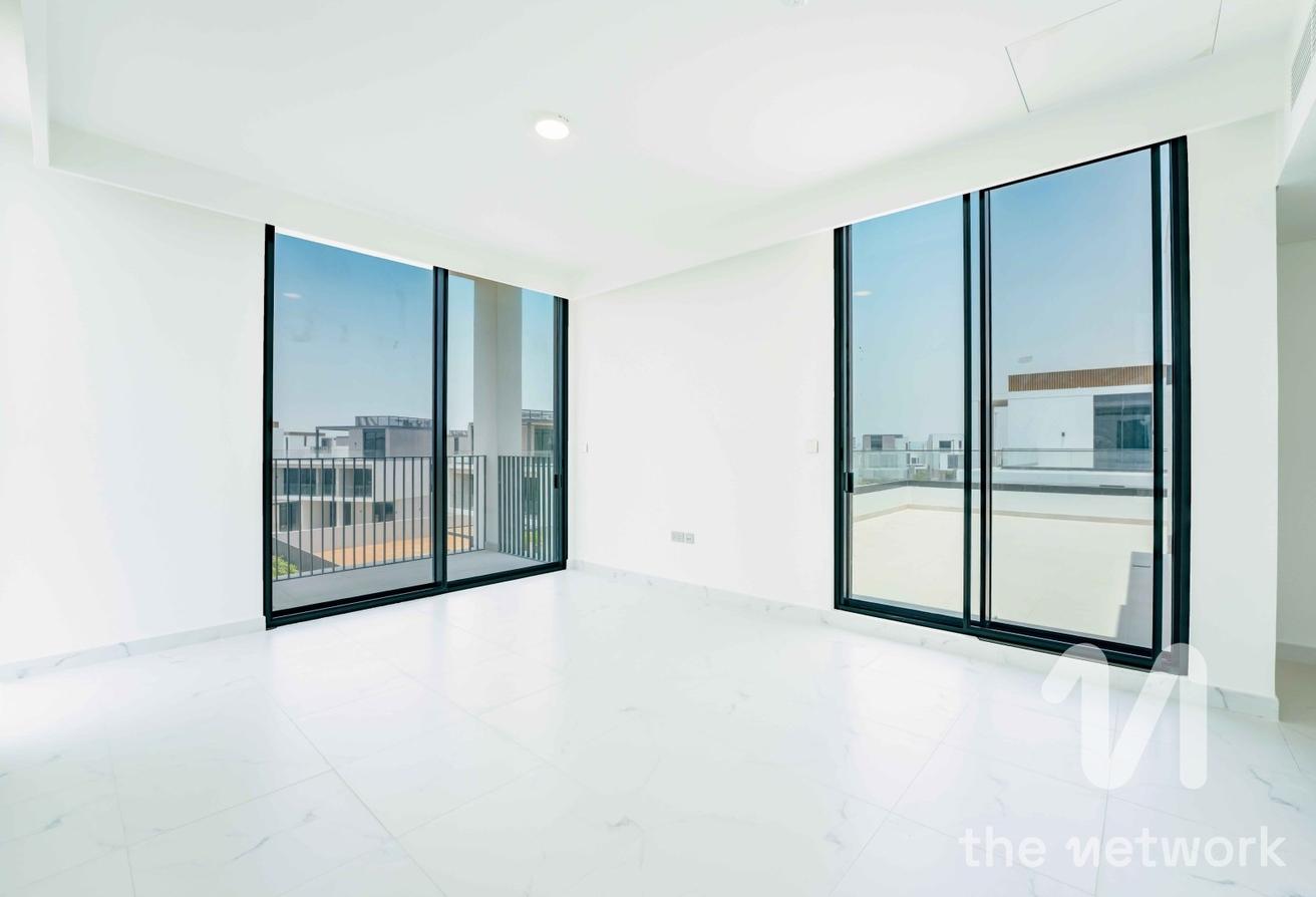 Central Perk View | Vacant | View Today photo 22