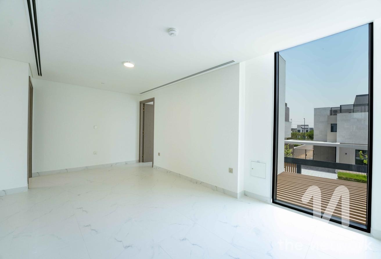 Central Perk View | Vacant | View Today photo 15