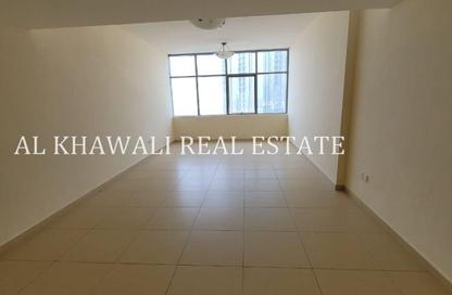 Apartment - 3 - 3 for rent in Bazza Tower - Al Mamzar - Al Mamzar - Sharjah - Sharjah