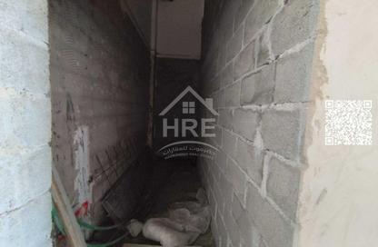 Warehouse - Studio - 1 Bathroom for rent in Al Jurf 2 - Al Jurf - Ajman Downtown - Ajman