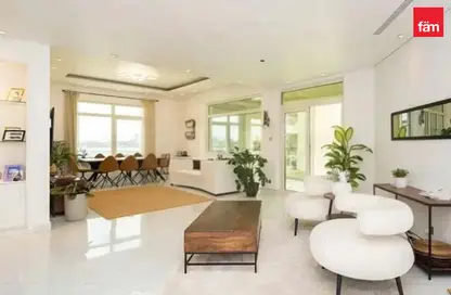 Apartment - 3 Bedrooms - 4 Bathrooms for rent in Jash Falqa - Shoreline Apartments - Palm Jumeirah - Dubai