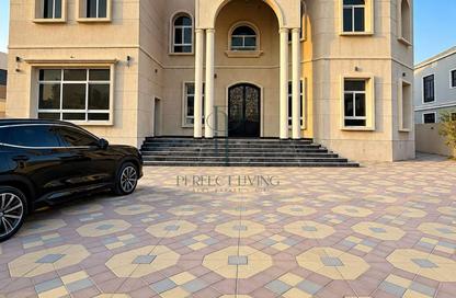 Villa - 5 - 6 for rent in Al Aweer 1 - Al Aweer - Dubai