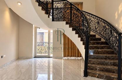 Villa - 5 - 6 for rent in Al Aweer 1 - Al Aweer - Dubai