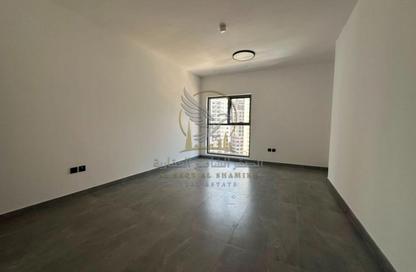 Apartment - 3 Bedrooms - 5 Bathrooms for rent in Al Majaz 3 - Al Majaz - Sharjah Apartment - 3 Bedrooms - 5 Bathrooms for rent in Al Majaz 3 - Al Majaz - Sharjah