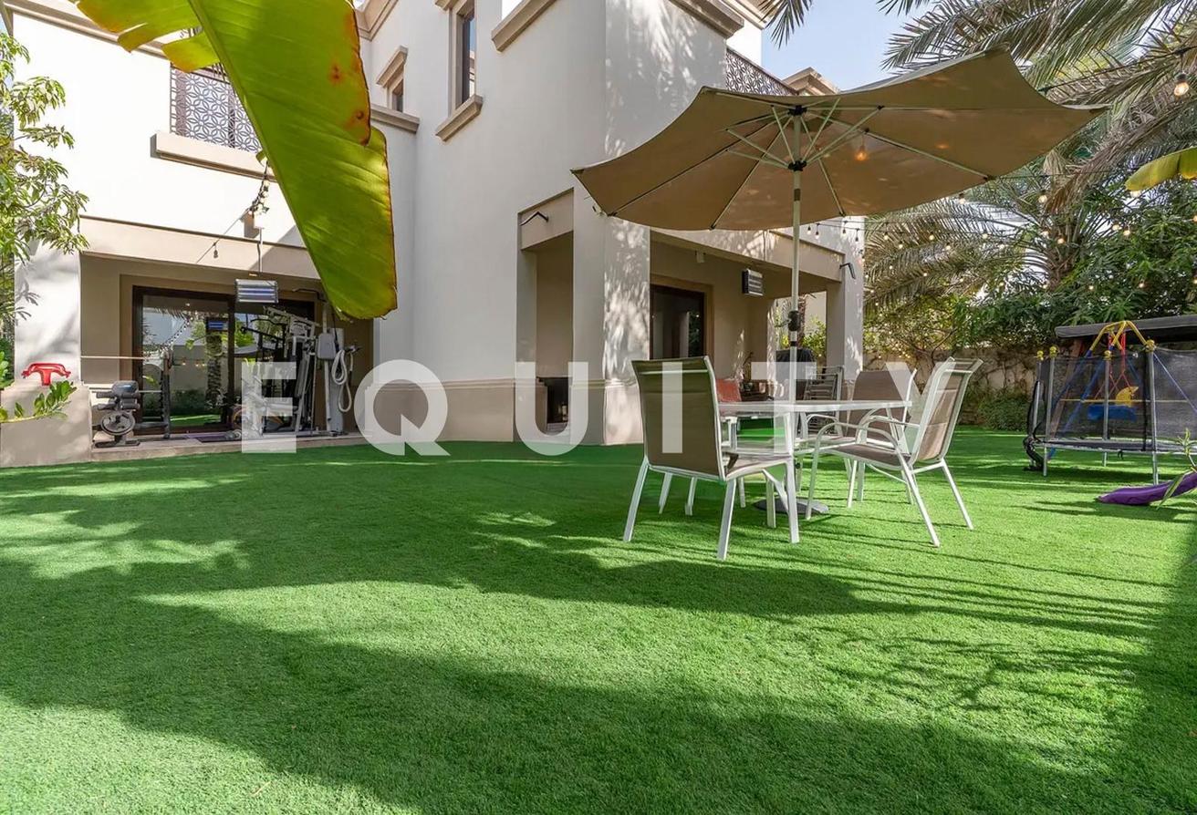 Landscaped Garden | Water Feature | Large Plot photo 3