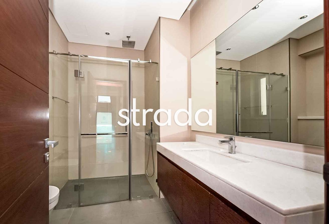 Landscaped | Contemporary | 4BR photo 19
