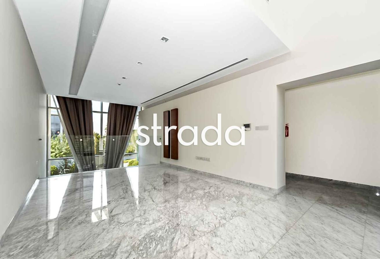Landscaped | Contemporary | 4BR photo 8