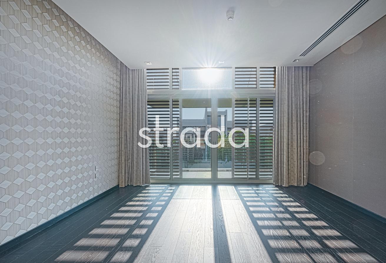 Landscaped | Contemporary | 4BR photo 10