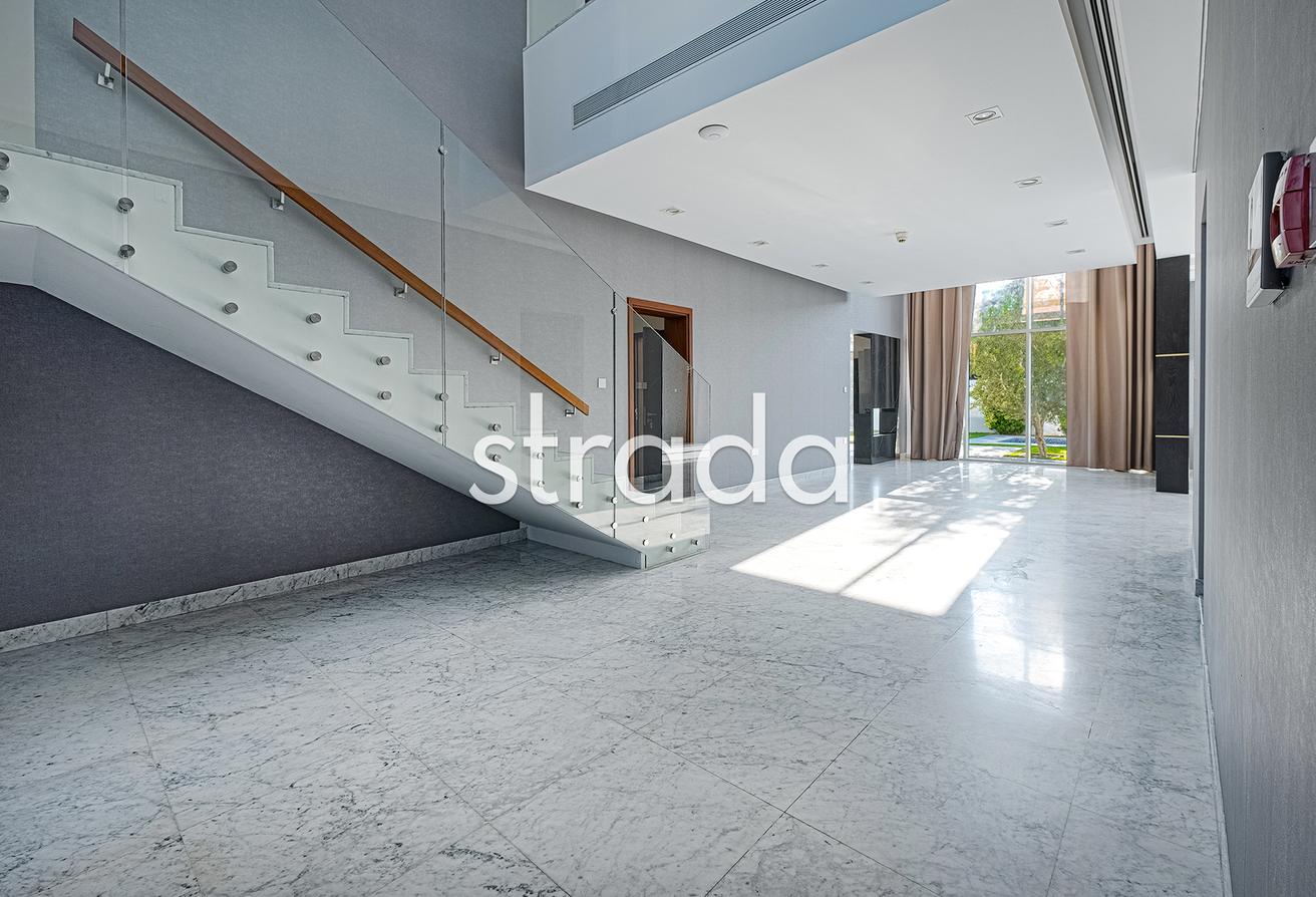 Landscaped | Contemporary | 4BR photo 6