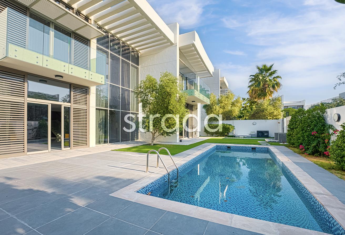 Landscaped | Contemporary | 4BR photo 25