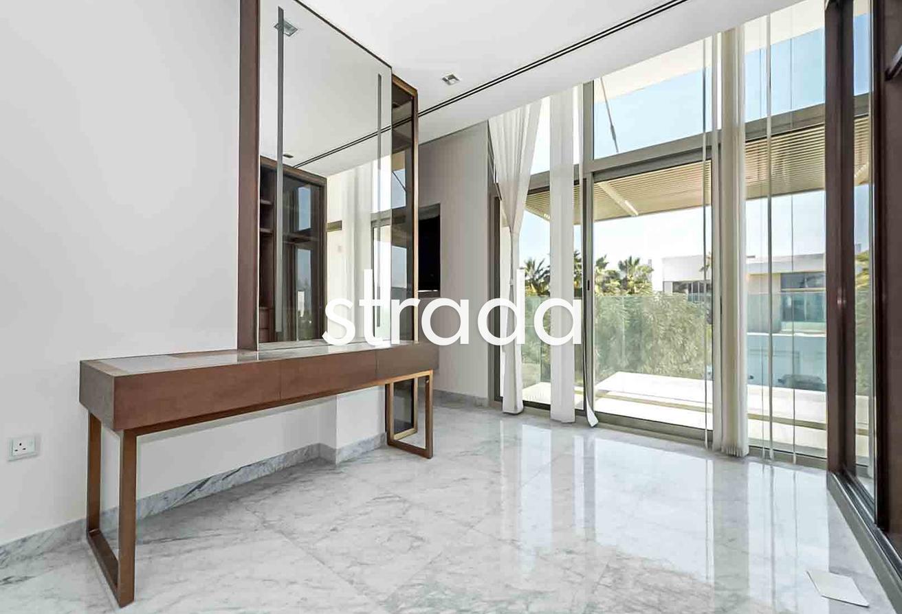 Landscaped | Contemporary | 4BR photo 18