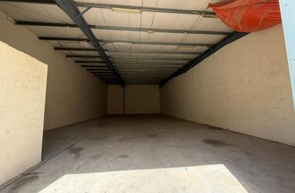 Warehouse - Studio for rent in Industrial Area 18 - Sharjah Industrial Area - Sharjah