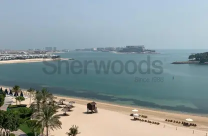 Apartment - 2 Bedrooms - 4 Bathrooms for rent in Al Msalli - Shoreline Apartments - Palm Jumeirah - Dubai