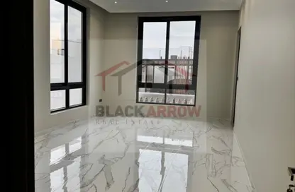 Villa - 4 Bedrooms - 5 Bathrooms for rent in Al Aweer 1 - Al Aweer - Dubai