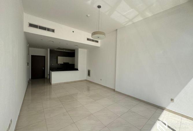 100837837 - Property Image 3