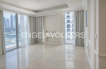 Apartment - 2 Bedrooms - 2 Bathrooms for rent in Palace Beach Residence Tower 2 - Palace Beach Residence - EMAAR Beachfront - Dubai Harbour - Dubai