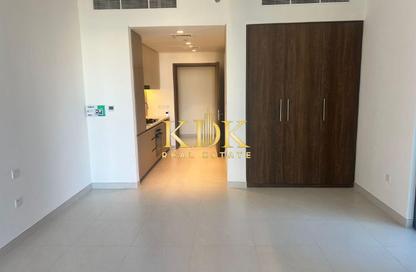 Apartment - Studio - 1 Bathroom for rent in Vista by Prestige One - Dubai Sports City - Dubai