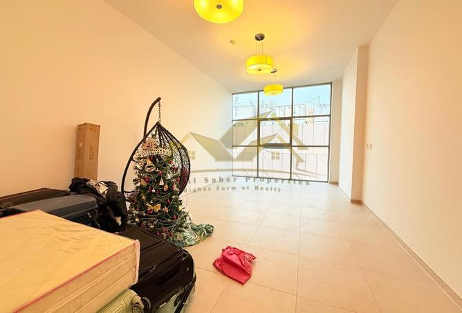 53170799 - Property Image 3