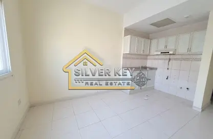 شقة - 1 حمام للايجار في ميدان الرولة - منطقة الرولة - الشارقة