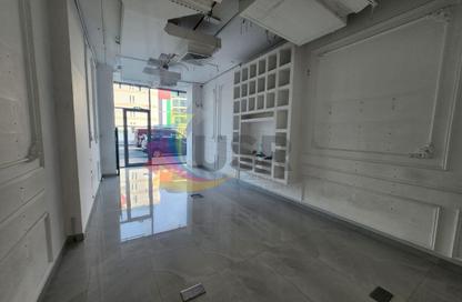 Shop - Studio - 1 for rent in Oud Metha - Bur Dubai - Dubai Shop - Studio - 1 for rent in Oud Metha - Bur Dubai - Dubai
