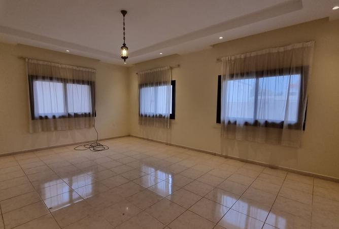 126083188 - Property Image 3